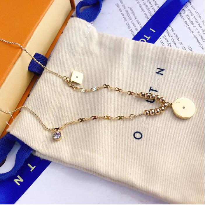 Luxury And Exquisite Necklace High-end Designer Style Necklace European American Fashion Jewelry Accessories Selected Family GiftX113
Luxury And Exquisite Necklace High-end Designer Style Necklace European American Fashion Jewelry Accessories Selected Family GiftX113