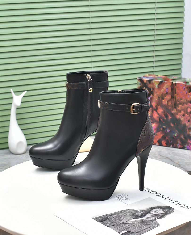 Luxury Afterglow Platform Ankle Boot Womens Leather Chunky Platform Ankles Boots Lady Fashion High Heel Booties With Box
Luxury Afterglow Platform Ankle Boot Womens Leather Chunky Platform Ankles Boots Lady Fashion High Heel Booties With Box