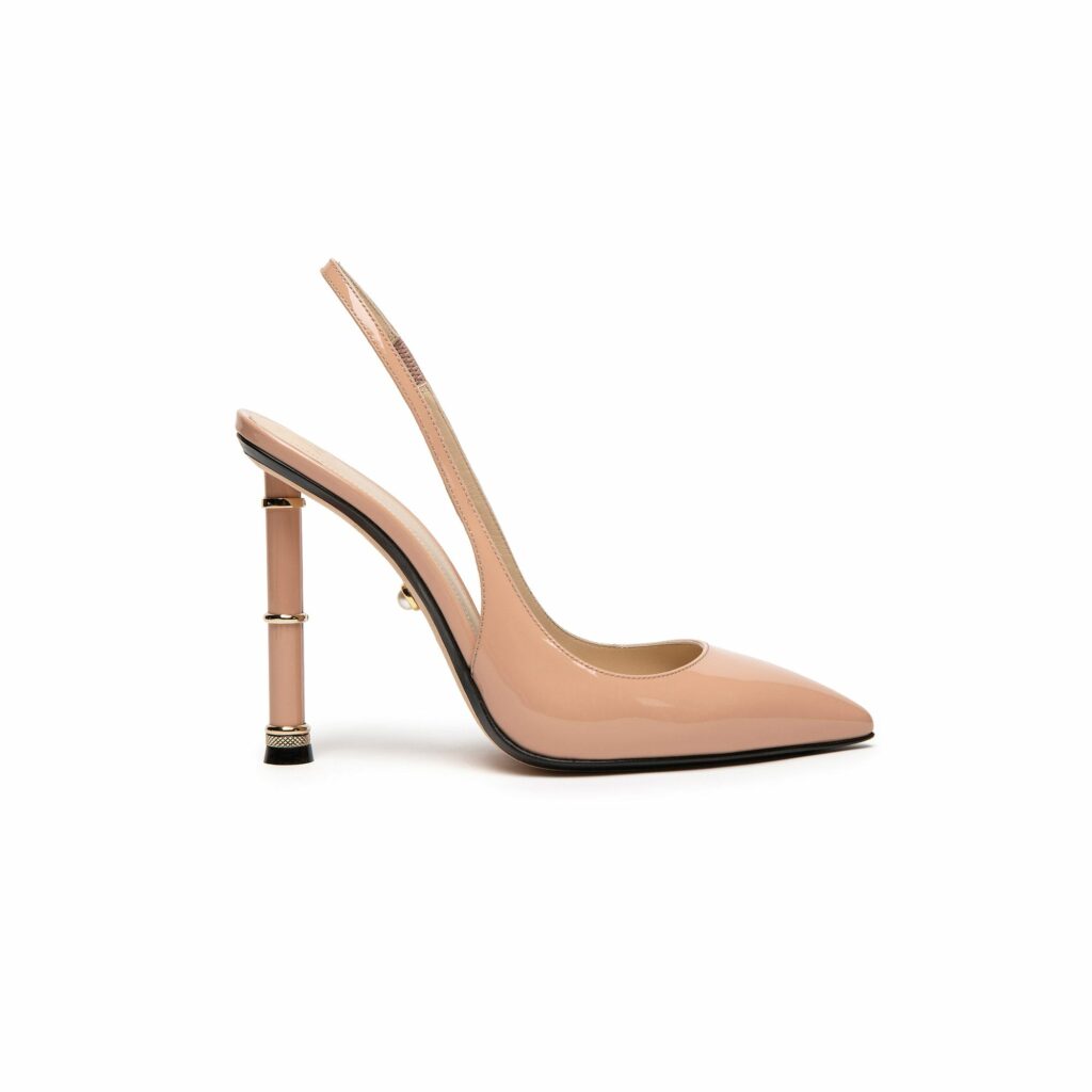 Alevi Mlano VALERIA women shoe 2022 10.5cm Sandal in shiny leather Minimal and chic 03
Alevi Mlano VALERIA women shoe 2022 10.5cm Sandal in shiny leather Minimal and chic 03