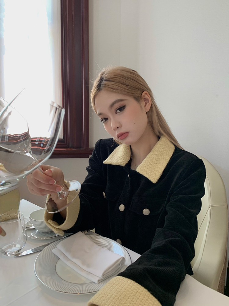 Women s Jackets Vintage Black Short Coat Office Lady Summer Slim Casual Long Sleeve Jacket Elegant Korean Style Fashion Cardigan Woman Chic 221130