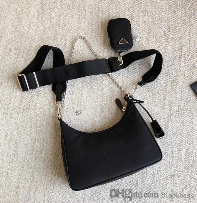 2005 Edition Wholesale canvas hobo shoulder bag for women Chest pack lady Tote chains handbags purse messenger nylon Designer bags
2005 Edition Wholesale canvas hobo shoulder bag for women Chest pack lady Tote chains handbags purse messenger nylon Designer bags