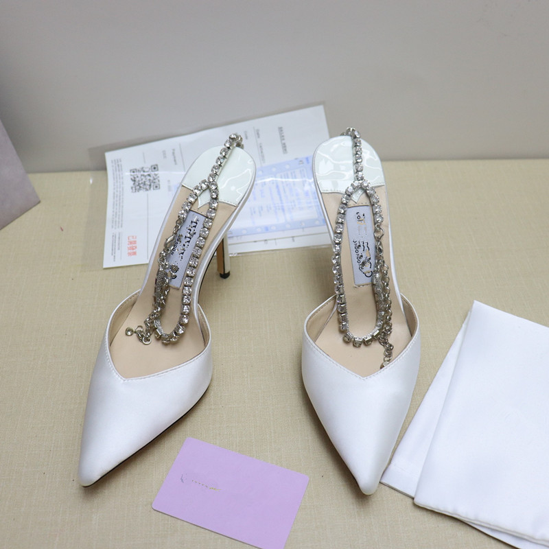 Designers Dress shoes heels womens sandal Medusa shoe Juno Crystal Embellished Ankle strap satin platform Pumps shoes chunky Heeled women sandals 1102, 09
Designers Dress shoes heels womens sandal Medusa shoe Juno Crystal Embellished Ankle strap satin platform Pumps shoes chunky Heeled women sandals 1102, 09