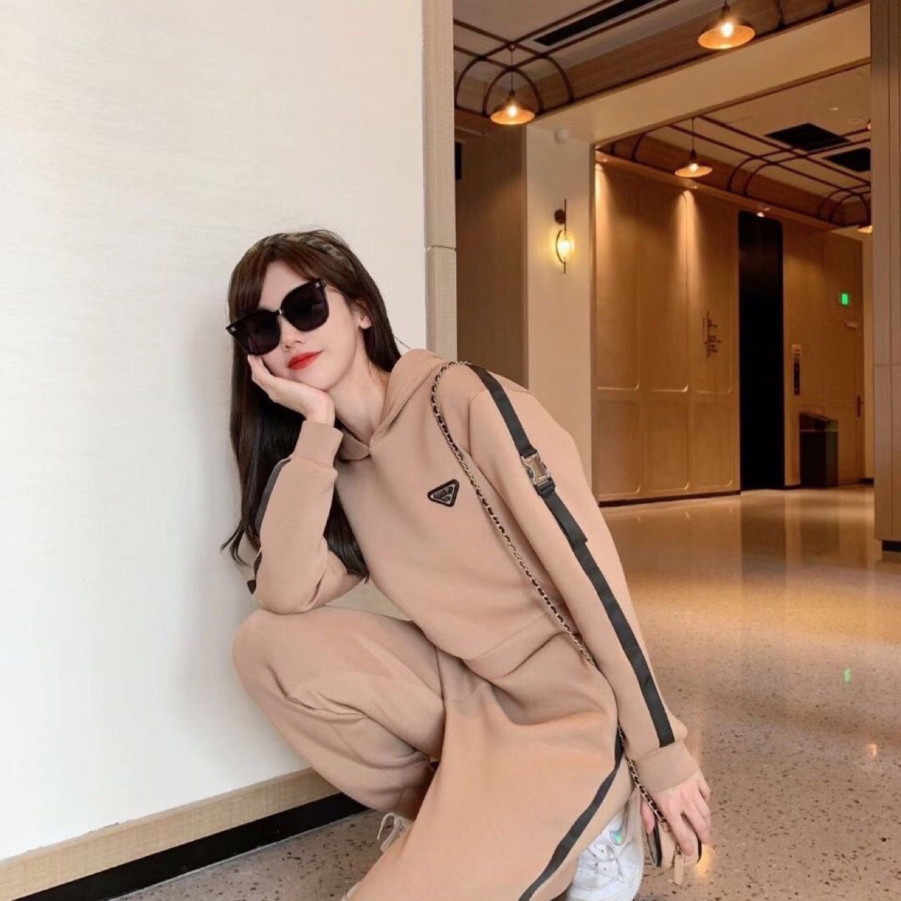 2022 Womens Tracksuits Sportswear Sports Slim Fit Set Zipper Set Spring and Autumn Hoodie Pants 2 Pieces, White
2022 Womens Tracksuits Sportswear Sports Slim Fit Set Zipper Set Spring and Autumn Hoodie Pants 2 Pieces, White