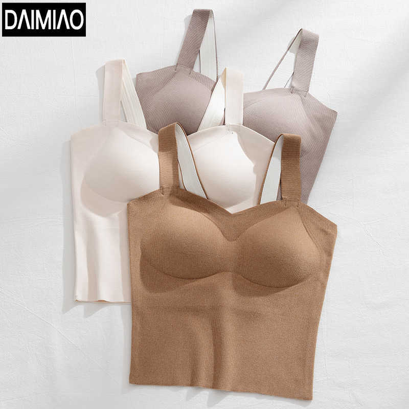 Ladies Underwear Autumn and Winter Trackless German Velvet Thermal Women's Bra Without Steel Ring Gathering with Pad Thickened, Gray
Ladies Underwear Autumn and Winter Trackless German Velvet Thermal Women's Bra Without Steel Ring Gathering with Pad Thickened, Gray
