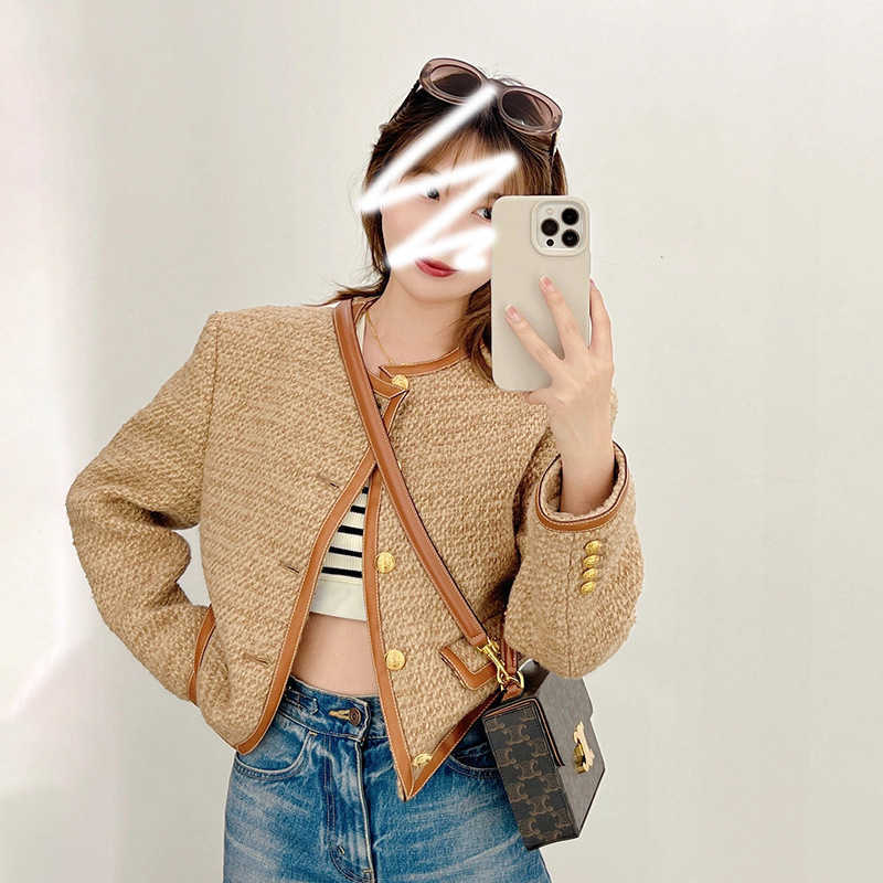 Women's Sweater Coat Cell 22FW Celebrity Design Small Jacket Top 2022 Autumn Winter Lines Baseball WomenElegant C BC75
Women's Sweater Coat Cell 22FW Celebrity Design Small Jacket Top 2022 Autumn Winter Lines Baseball WomenElegant C BC75