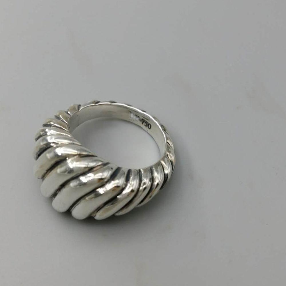Solid 925 Sterling Silver Women Rings Pinky Ring Design Brand Fine Jewelry Christmas Gifts Mother's Day Gifts
Solid 925 Sterling Silver Women Rings Pinky Ring Design Brand Fine Jewelry Christmas Gifts Mother's Day Gifts