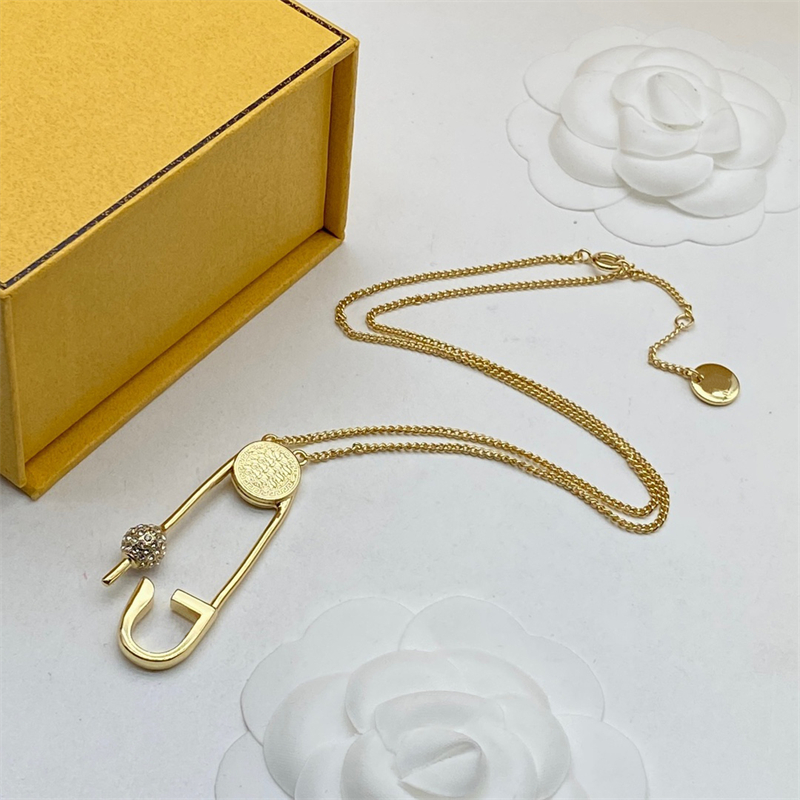 Luxury Necklace Earrings Jewelry Set Gold Earring Women Necklaces Fashion Wedding Day Diamonds Designer Jewelry, Free
Luxury Necklace Earrings Jewelry Set Gold Earring Women Necklaces Fashion Wedding Day Diamonds Designer Jewelry, Free