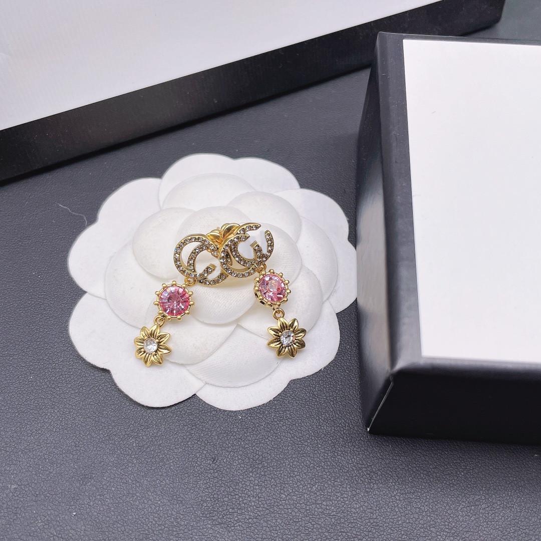 Designer New Fashion Letter Earrings Female Designer Pearl Stud Earrings Female G Earrings Home Preferred
Designer New Fashion Letter Earrings Female Designer Pearl Stud Earrings Female G Earrings Home Preferred