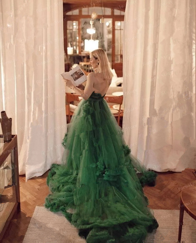 Hunter Green Halter Prom Dresses with Losse Long Sleeve Fairy Ruffles Tiered Tulle Skirt Bohemain Photoshoot Evening Gown
