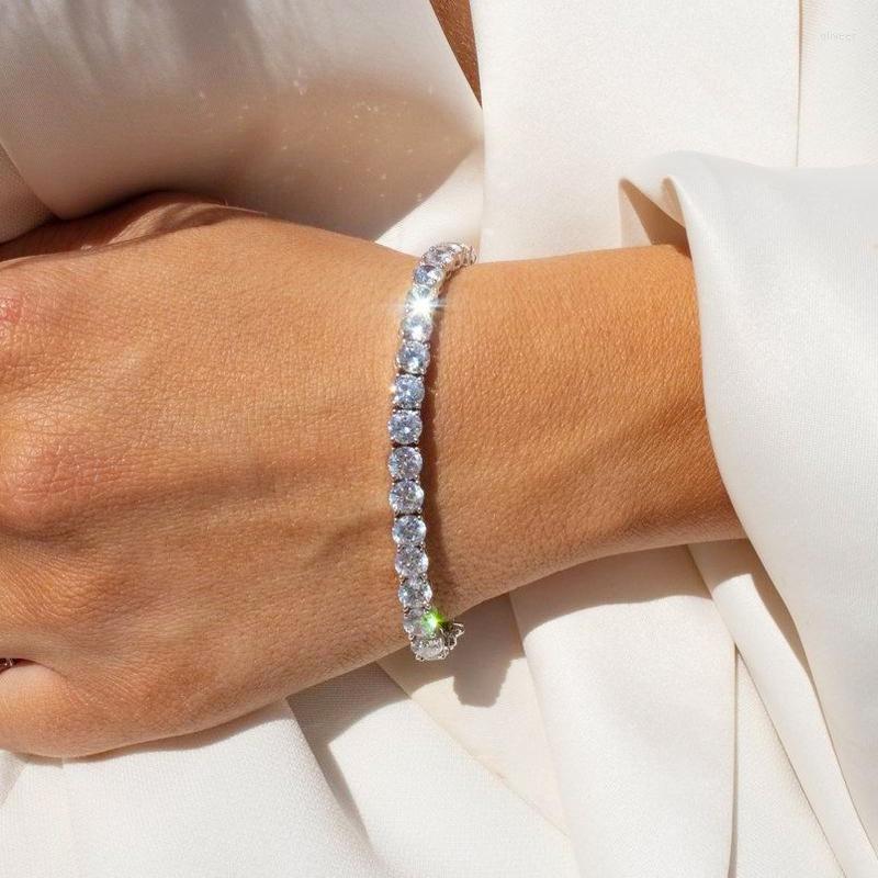 Charm Bracelets Iced Out 5mm Cubic Zirconia Tennis Bracelet Silver Color Cz Chain Hip Hop Jewelry For Women
Charm Bracelets Iced Out 5mm Cubic Zirconia Tennis Bracelet Silver Color Cz Chain Hip Hop Jewelry For Women