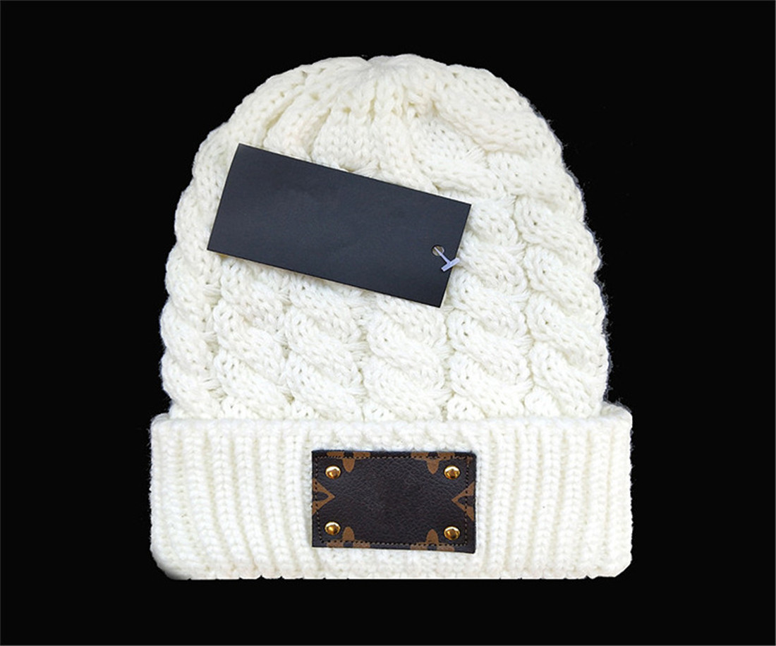 Fashion designer men winter beanie high-quality unisex knitted cotton warm hat classical sports skull caps ladies casual outdoor stripe cap beanies 6 colors New A-3, Style.1
Fashion designer men winter beanie high-quality unisex knitted cotton warm hat classical sports skull caps ladies casual outdoor stripe cap beanies 6 colors New A-3, Style.1