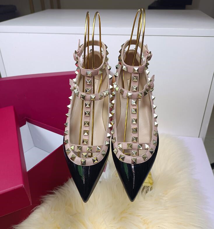 Designer Women Sandals Flat Heel Rivets Shoes Two Belts Pointed Black Nude Red Shiny Patent Leather Classics Wedding Shoes with Dust Bag -44, Dark red
Designer Women Sandals Flat Heel Rivets Shoes Two Belts Pointed Black Nude Red Shiny Patent Leather Classics Wedding Shoes with Dust Bag -44, Dark red