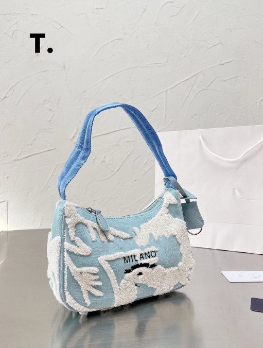 All-Match Portable Ribbon Underarm Bag High-End Craft Towel Embroidery Zipper Shoulder Bags Autumn and Winter, Black
All-Match Portable Ribbon Underarm Bag High-End Craft Towel Embroidery Zipper Shoulder Bags Autumn and Winter, Black