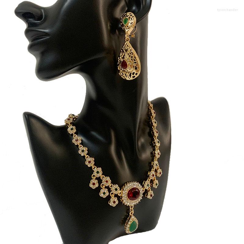Pendant Necklaces Moroccan Bridal Gold Plated Necklace Green And Red Rhinestone Flower Chain For Women Arabic Luxury Crystal
Pendant Necklaces Moroccan Bridal Gold Plated Necklace Green And Red Rhinestone Flower Chain For Women Arabic Luxury Crystal