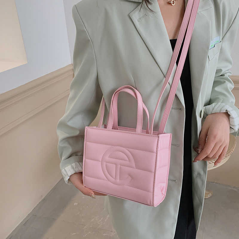Design Bag Factory Wholesale and Retail Tidy Bag 2023 New Popular Women's South Korea Net Red Crossbody Fashion Solid Color Handbag, White
Design Bag Factory Wholesale and Retail Tidy Bag 2023 New Popular Women's South Korea Net Red Crossbody Fashion Solid Color Handbag, White
