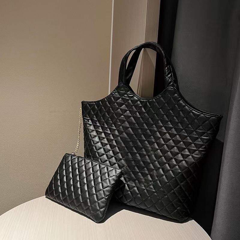 Pillow clutch crossbody bag designers shoulder bags luxurious messenger party genuine leather clutch mens big retro sling sacoche casual the tote bag handbag, 13#
Pillow clutch crossbody bag designers shoulder bags luxurious messenger party genuine leather clutch mens big retro sling sacoche casual the tote bag handbag, 13#