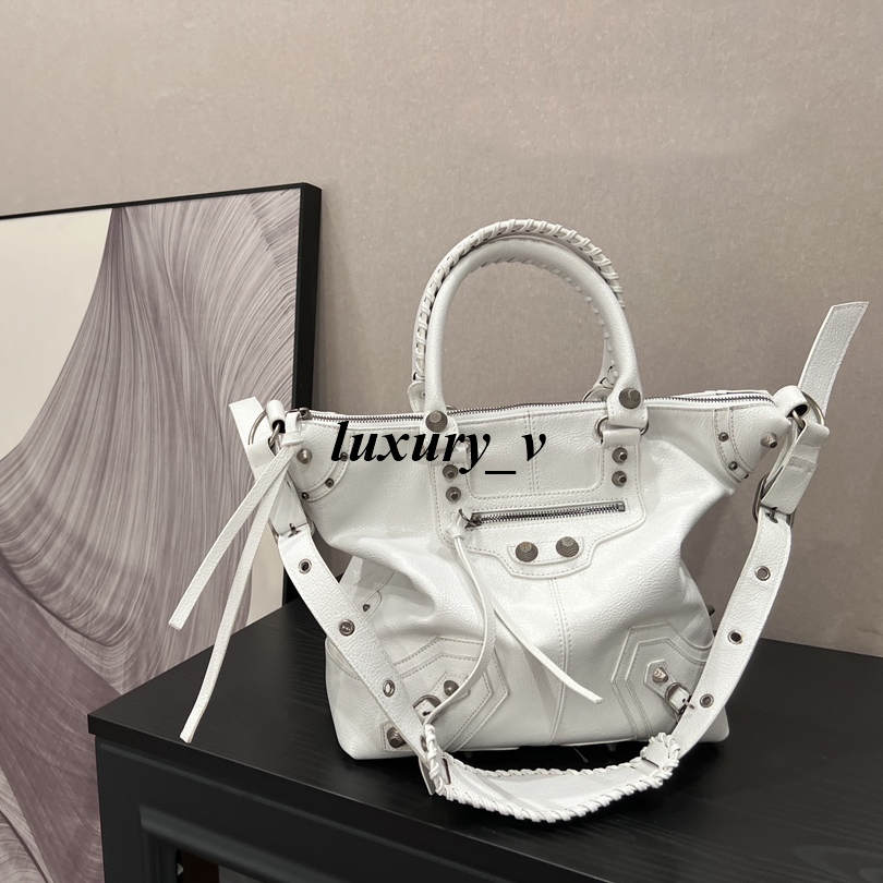 Neo Cagole Designer Totes Motorcycle Bag Women Shoulder Bags Luxury Leather Crossbody Wallet Purse Cool Classic City Handbags, Color 1
Neo Cagole Designer Totes Motorcycle Bag Women Shoulder Bags Luxury Leather Crossbody Wallet Purse Cool Classic City Handbags, Color 1