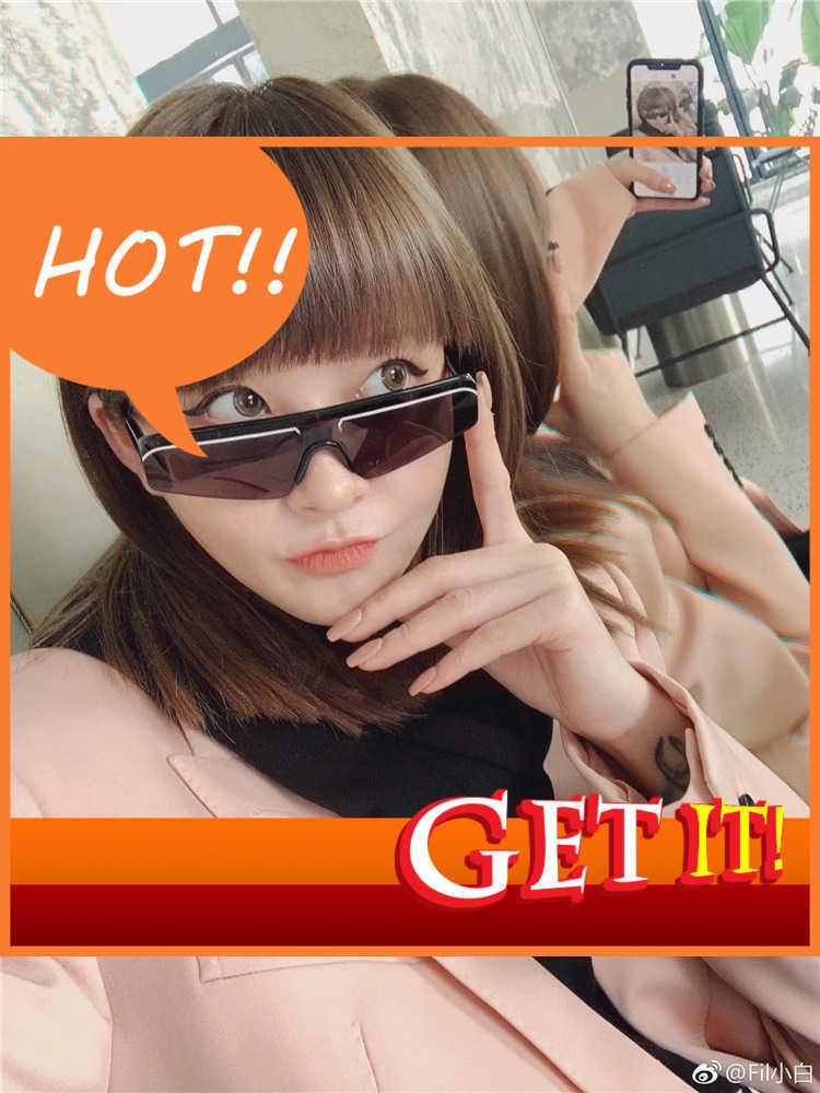 Fashion Luxury Designer Sunglasses New b Street Style Sunglass the Same Model Bb0003s with Small Frame Men's and Women's
Fashion Luxury Designer Sunglasses New b Street Style Sunglass the Same Model Bb0003s with Small Frame Men's and Women's