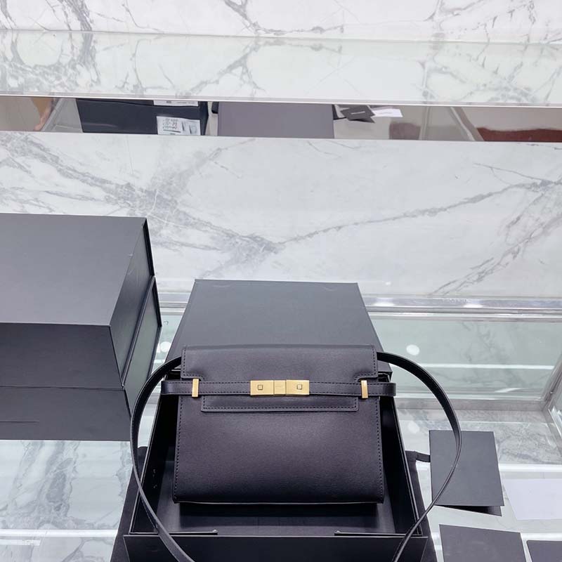Fashion Bags Classic Luxury Chain Artwork Metallic Diamond Lattice Ladies Brown Leather Handbag designer shoulder bag with box Plaid Flower Brand Wallet Vintage, Black1
Fashion Bags Classic Luxury Chain Artwork Metallic Diamond Lattice Ladies Brown Leather Handbag designer shoulder bag with box Plaid Flower Brand Wallet Vintage, Black1