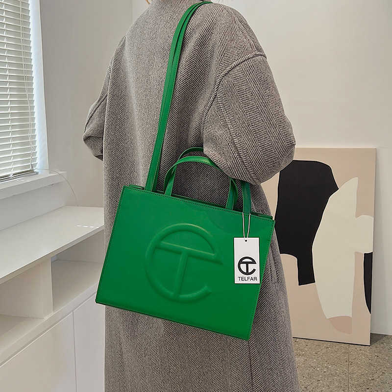 Design Bag Factory Wholesale and Retail Texture Large Capacity Women 2023 New Fashion Portable Tote Summer Shoulder, Blue
Design Bag Factory Wholesale and Retail Texture Large Capacity Women 2023 New Fashion Portable Tote Summer Shoulder, Blue