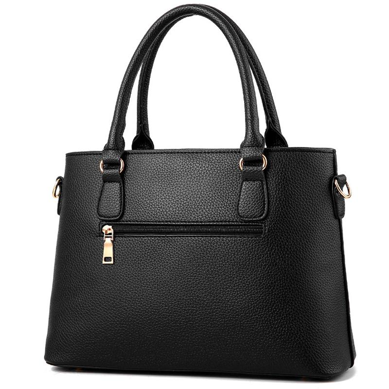 High Quality Bag Handbag women Sale Discount Genuine leather match pattern Date code Serial number Shoulder damier letters plaid 75, Size : 25 x 19 x 7 cm
High Quality Bag Handbag women Sale Discount Genuine leather match pattern Date code Serial number Shoulder damier letters plaid 75, Size : 25 x 19 x 7 cm