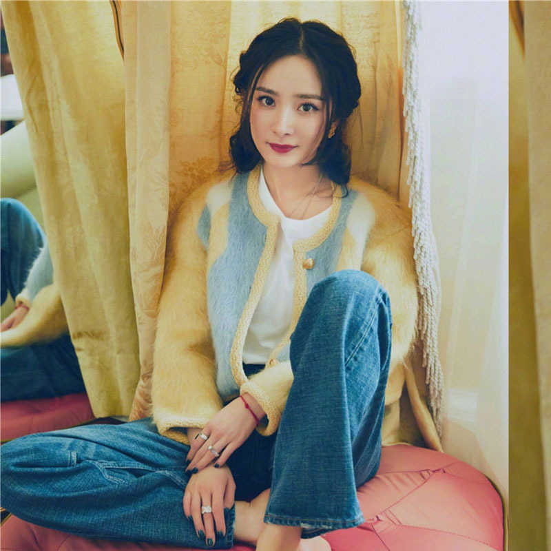 Women' Jacket Sweater Coat Cell 22FW Celebrity Versatile Round Neck Single Breasted Age Sweet Wool Blended Knitted Cardigan GirlElega JDXE, Picture color
Women' Jacket Sweater Coat Cell 22FW Celebrity Versatile Round Neck Single Breasted Age Sweet Wool Blended Knitted Cardigan GirlElega JDXE, Picture color