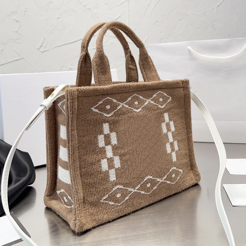 Printing Tote Bag Women Shoulder Bags Large Capacity Shopping Handbags Fabric Letter Fashion Interior Slot Pocket Leather Strap Casual Vacation Travel Purse, Light brown
Printing Tote Bag Women Shoulder Bags Large Capacity Shopping Handbags Fabric Letter Fashion Interior Slot Pocket Leather Strap Casual Vacation Travel Purse, Light brown