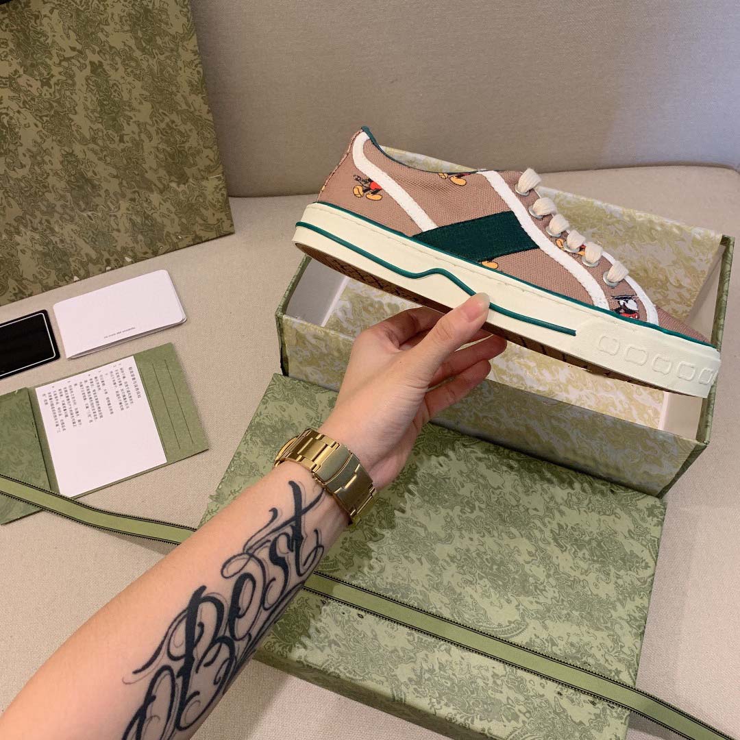 Casual Shoes Designer Sneakers Luxury Sneaker C Brand Man Woman Designer Trainer Genuine Leather Ace Slipper Sandal Slide by99 0217, Box
Casual Shoes Designer Sneakers Luxury Sneaker C Brand Man Woman Designer Trainer Genuine Leather Ace Slipper Sandal Slide by99 0217, Box