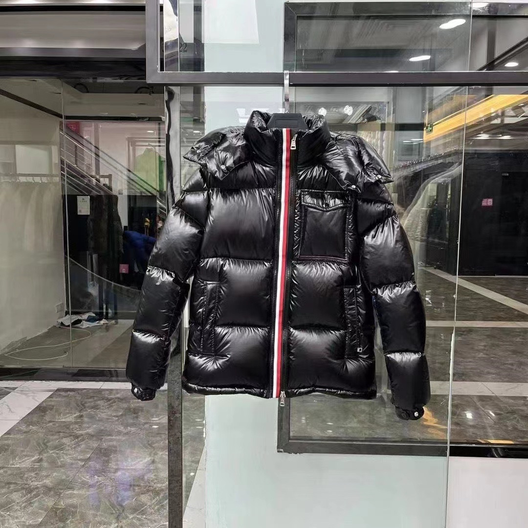 Mens down jacket parkas black purffer coats hooded casual outdoor windproof feather outwear thick double zipper White duck down filling badge decoration
Mens down jacket parkas black purffer coats hooded casual outdoor windproof feather outwear thick double zipper White duck down filling badge decoration