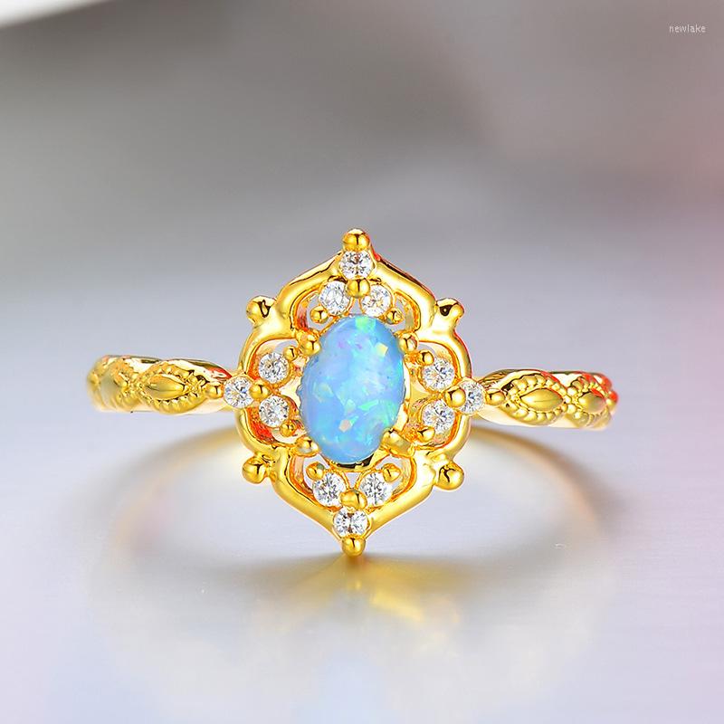 Wedding Rings Vintage Silver Plated Jewelry Carved Flower Hollowed Out Ring With Gem Suitable For Women's Anniversary Party Gift
Wedding Rings Vintage Silver Plated Jewelry Carved Flower Hollowed Out Ring With Gem Suitable For Women's Anniversary Party Gift