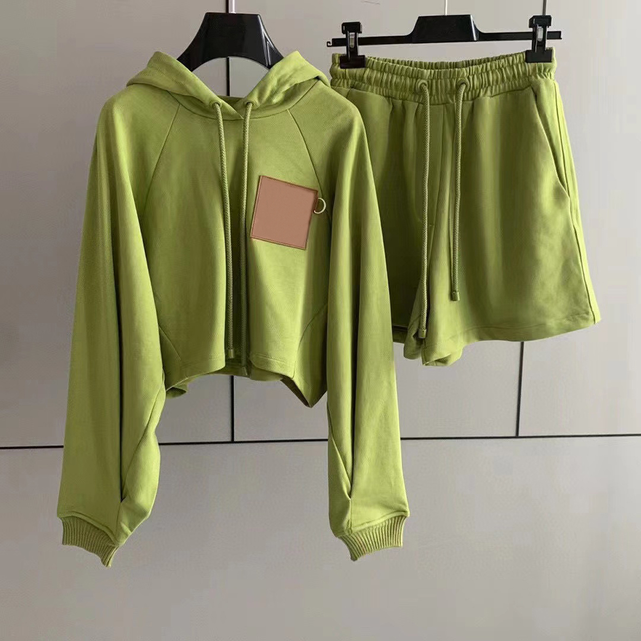 Women's Two Piece Pants Casual Suits Designer Long sleeve hooded Jackets Coats For Women Cool Girls Streetwear Womens Clothing Set, Green
Women's Two Piece Pants Casual Suits Designer Long sleeve hooded Jackets Coats For Women Cool Girls Streetwear Womens Clothing Set, Green