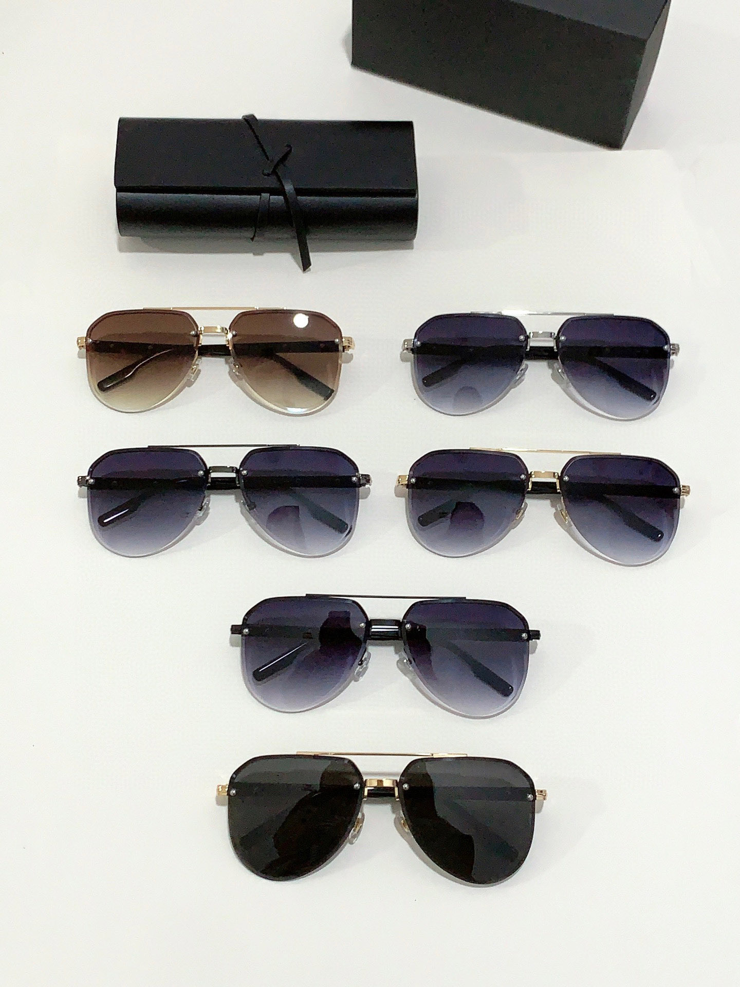 Men Sunglasses For Women Latest Selling Fashion Sun Glasses Mens Sunglass Gafas De Sol Glass UV400 Lens With Random Matching 0240 
Men Sunglasses For Women Latest Selling Fashion Sun Glasses Mens Sunglass Gafas De Sol Glass UV400 Lens With Random Matching 0240