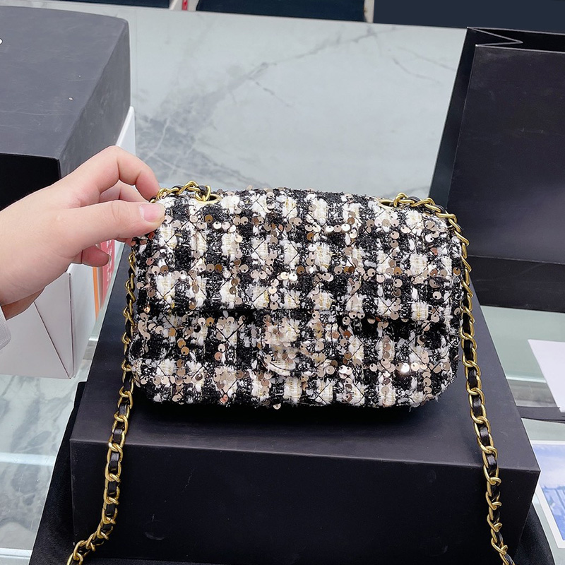 Womens Designer Sequins Tweed Bag Blingbling Glitter Purse Classic Flap Quilted Gold Metal Hardware Matelasse Chain Crossbody Shoulder Designer Handbag 20CM/26CM, Box
Womens Designer Sequins Tweed Bag Blingbling Glitter Purse Classic Flap Quilted Gold Metal Hardware Matelasse Chain Crossbody Shoulder Designer Handbag 20CM/26CM, Box