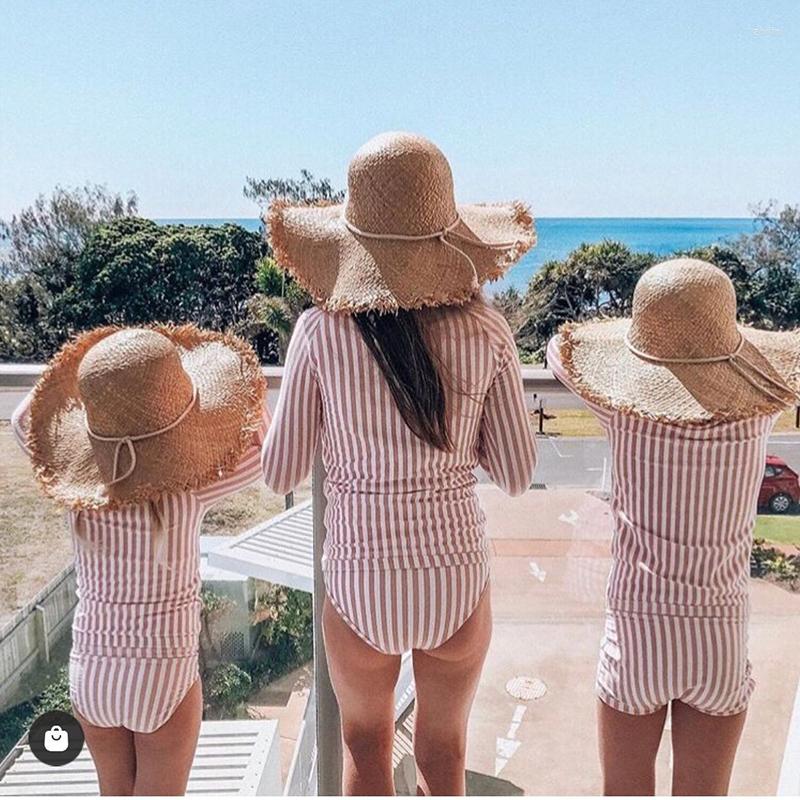 Wide Brim Hats Kids Strap Sun Women Raffia Beach Soft Straw Summer Parent-child Hat Wholesale
Wide Brim Hats Kids Strap Sun Women Raffia Beach Soft Straw Summer Parent-child Hat Wholesale