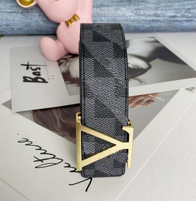 2021 Mens Designer Belts for men women Genuine Leather ladies jeans belt pin buckle casual strap wholesale cinturones ghf, Black
2021 Mens Designer Belts for men women Genuine Leather ladies jeans belt pin buckle casual strap wholesale cinturones ghf, Black