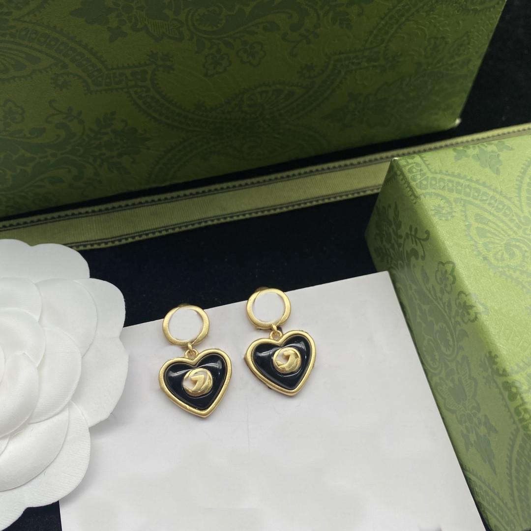 Designer new fashion letter earrings female designer pearl earrings female G earrings women's first choice new boutique 34
Designer new fashion letter earrings female designer pearl earrings female G earrings women's first choice new boutique 34