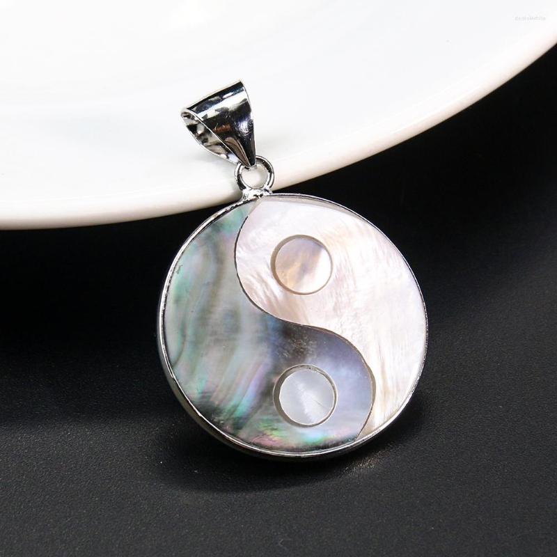 

Pendant Necklaces 3cm Shell Round Yin Yang Tai Chi Mother Of Pearl Black White Chinese Taoism Charms Necklace Earring Bagua Amulet Jewelry