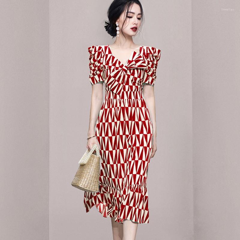 Party Dresses Arrival Korean Summer Women' Elegant V-Neck High End Floral Flower Printing Causal Sweet Dress Vestidos, Green
Party Dresses Arrival Korean Summer Women' Elegant V-Neck High End Floral Flower Printing Causal Sweet Dress Vestidos, Green