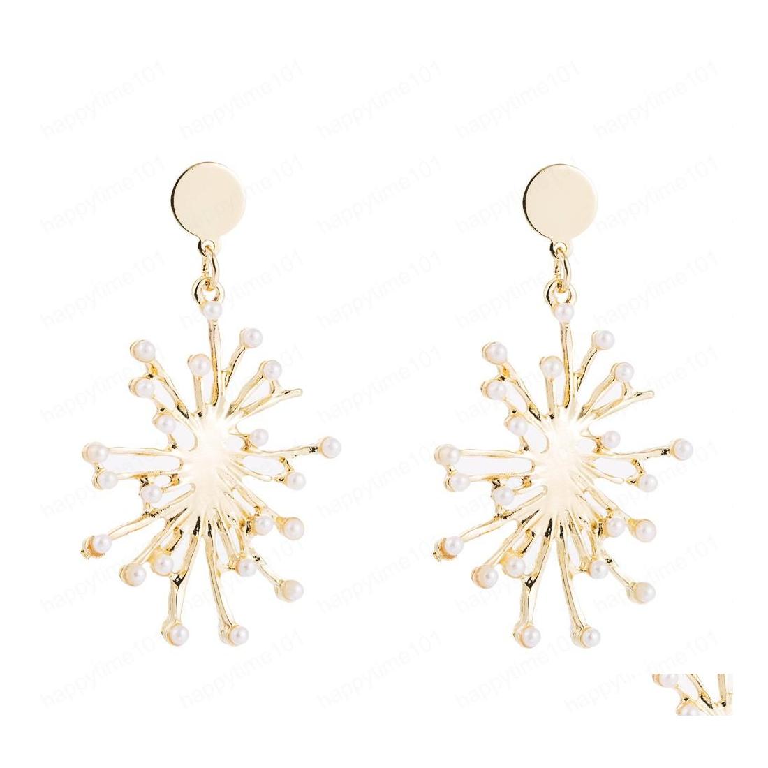 Dangle Chandelier Gold Color Simple Metal Irregar Flower Shape Statement Earrings Exaggerated Vintage Dangle Drop Delivery Jewelry Dhi5S
Dangle Chandelier Gold Color Simple Metal Irregar Flower Shape Statement Earrings Exaggerated Vintage Dangle Drop Delivery Jewelry Dhi5S
