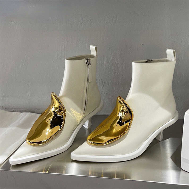 Winter Boots Kitten Heel Ankle Boots Women Black White Pointy Toe Chelsea Autumn Fashion Week Real Leather Female 221130, The show-1
Winter Boots Kitten Heel Ankle Boots Women Black White Pointy Toe Chelsea Autumn Fashion Week Real Leather Female 221130, The show-1