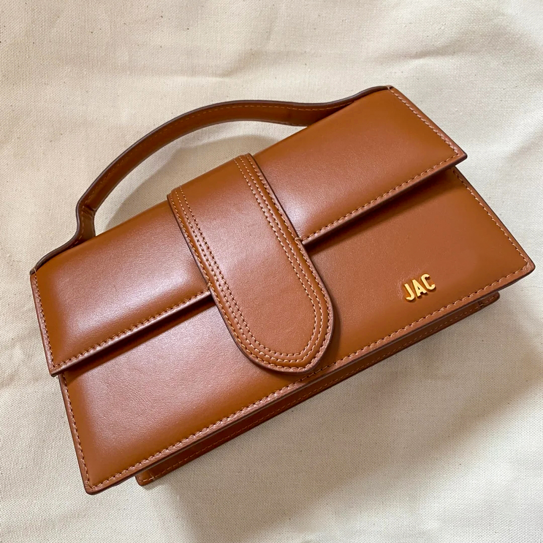 Luxury jacquem Le Bambino baguette Shoulder Bag Genuine Leather bag Designer envelope tote womens mens Wallets handbag Crossbody clutch, Blue
Luxury jacquem Le Bambino baguette Shoulder Bag Genuine Leather bag Designer envelope tote womens mens Wallets handbag Crossbody clutch, Blue