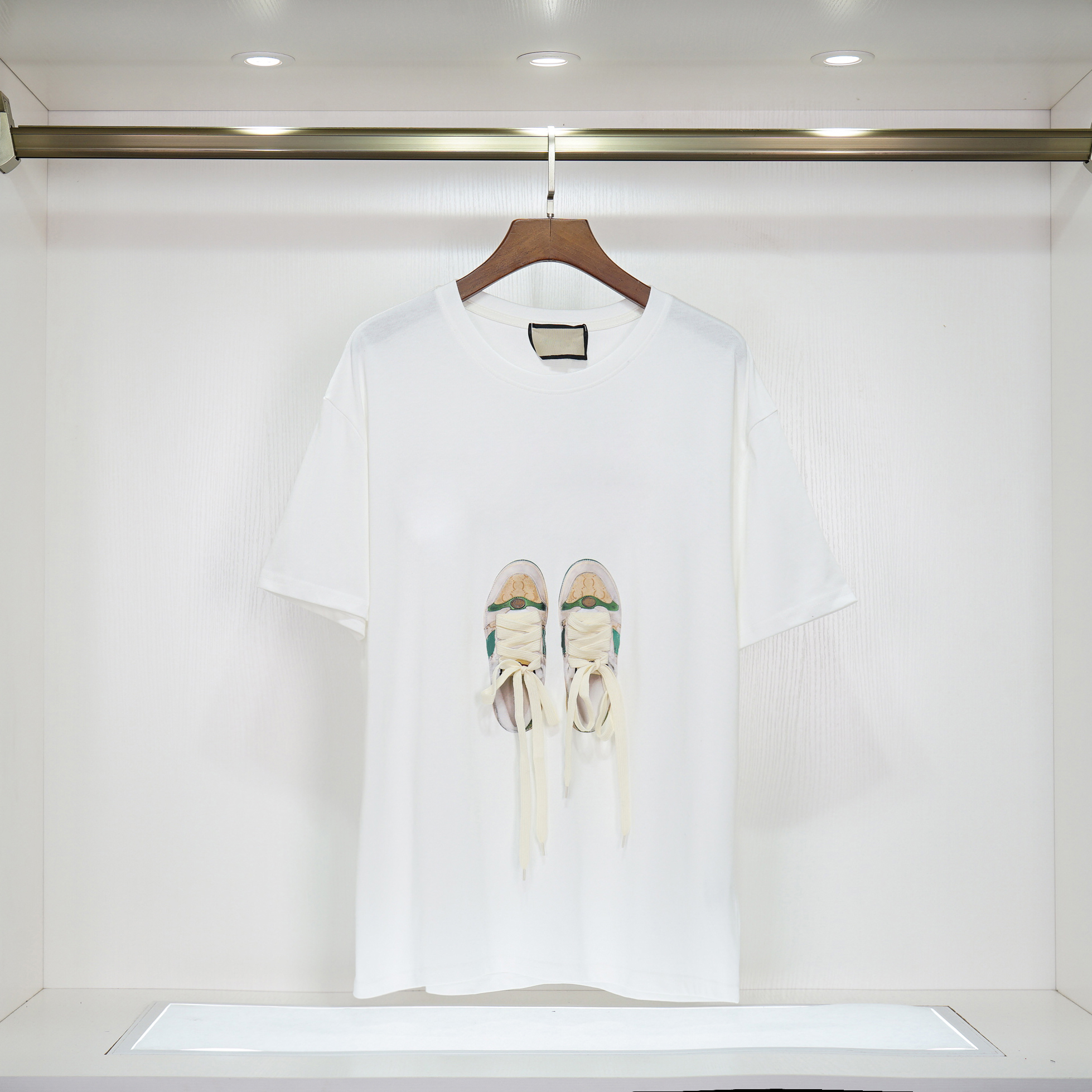 Summer Men Designer T Shirts Mens Tees Fashion Cotton Letter Pattern Print Short Sleeves Shirts Comfort Streetwear Hip Hop Casual T Shirt
Summer Men Designer T Shirts Mens Tees Fashion Cotton Letter Pattern Print Short Sleeves Shirts Comfort Streetwear Hip Hop Casual T Shirt