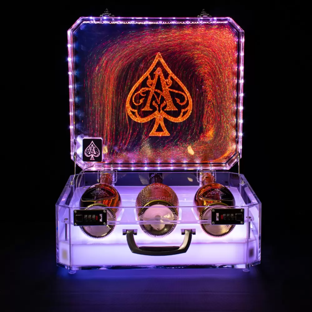 New Ace of Spade LED Luminous Champagne Cocktail Wine Bottle Display Case Bar Bottle Presenter For Night Club Party Lounge Bar
New Ace of Spade LED Luminous Champagne Cocktail Wine Bottle Display Case Bar Bottle Presenter For Night Club Party Lounge Bar