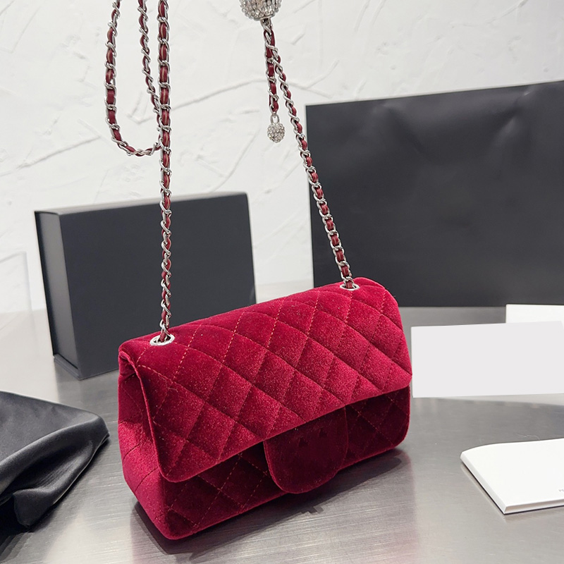 Shoulder Bags Womens Designer Classic Mini Flap Velour Quilted Bags Velvet Strass Crsu Ball Silver Metal Hardware Matelasse Chain Crossbody, Box
Shoulder Bags Womens Designer Classic Mini Flap Velour Quilted Bags Velvet Strass Crsu Ball Silver Metal Hardware Matelasse Chain Crossbody, Box