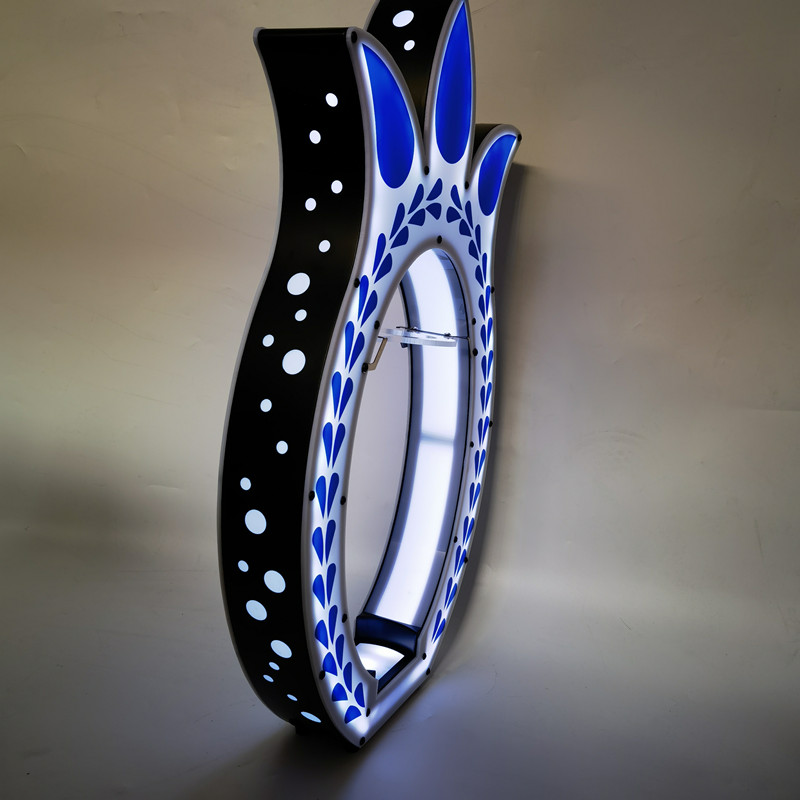 Custom Bar Tools Glorifier Display VIP Bottle Presenter Tequila Champagne Wine Rack Holder For Nightclubs KTV Bar Party Decoration