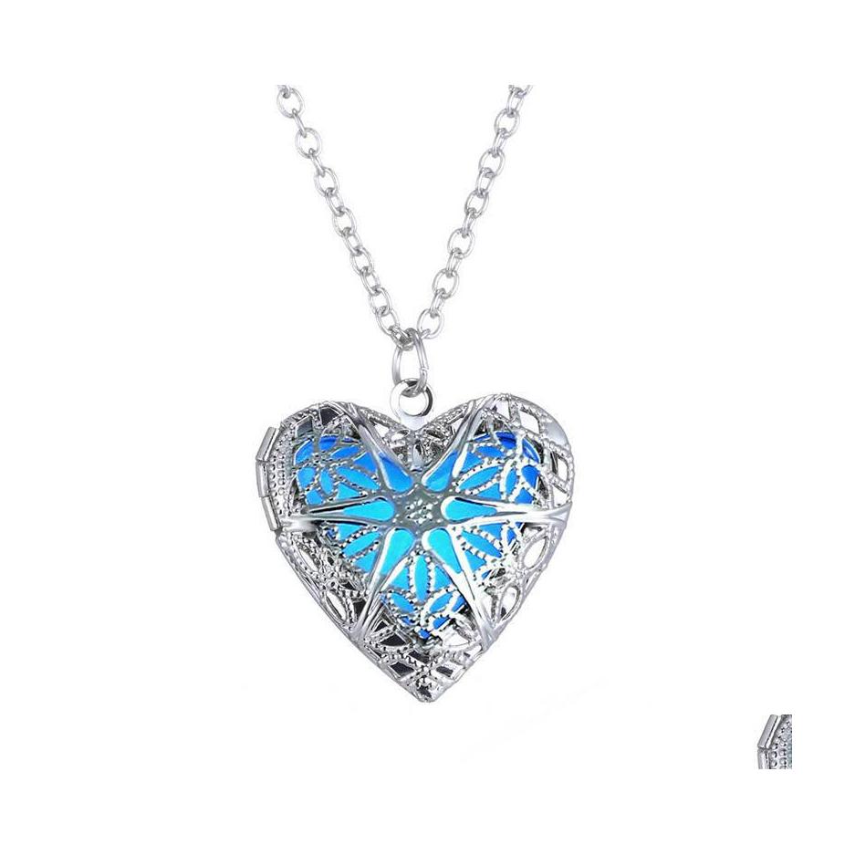 Pendant Necklaces Glow In The Dark Heart Necklace Sier Love Locket Pendants Designer Luxury Jewelry Women Drop Delivery Necklaces Dhnul
Pendant Necklaces Glow In The Dark Heart Necklace Sier Love Locket Pendants Designer Luxury Jewelry Women Drop Delivery Necklaces Dhnul