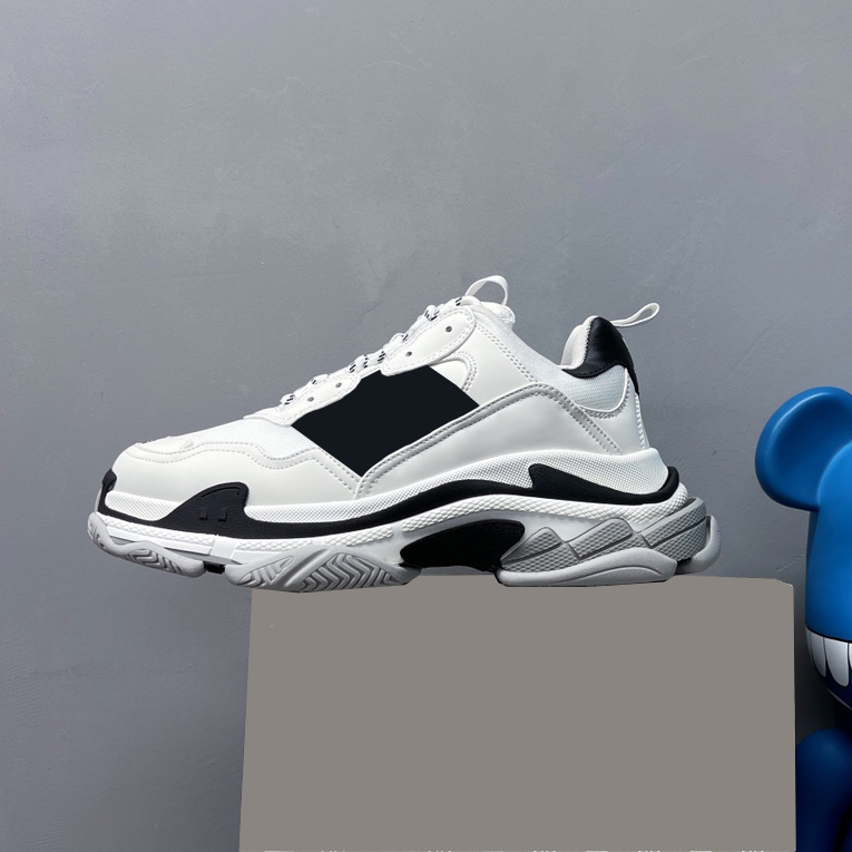 Women Men triple S sneaker designer Luxury men's and women's spring thick soled sneakers Stripe co branded shoes, Color 1
Women Men triple S sneaker designer Luxury men's and women's spring thick soled sneakers Stripe co branded shoes, Color 1