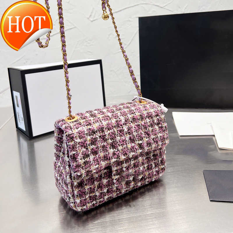 Luxury Designers Shoulder Bags 2023 Women's Classic Mini Messenger Bag Adjustable Small Gold Ball Texture Chain Crossbody Bag Factory Direct Sale, Blue
Luxury Designers Shoulder Bags 2023 Women's Classic Mini Messenger Bag Adjustable Small Gold Ball Texture Chain Crossbody Bag Factory Direct Sale, Blue