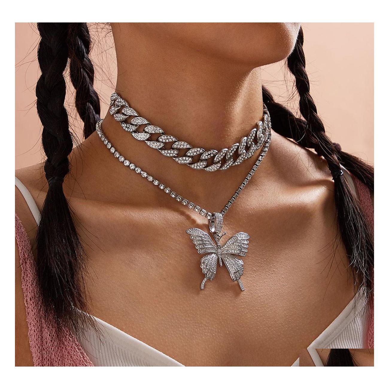 Pendant Necklaces Fashion Jewelry Vintage Cuban Link Chains Butterfly Pendant Necklace Rhinestone Hip Hop Geometric 2Pcs/Set Necklac Dhwbu
Pendant Necklaces Fashion Jewelry Vintage Cuban Link Chains Butterfly Pendant Necklace Rhinestone Hip Hop Geometric 2Pcs/Set Necklac Dhwbu