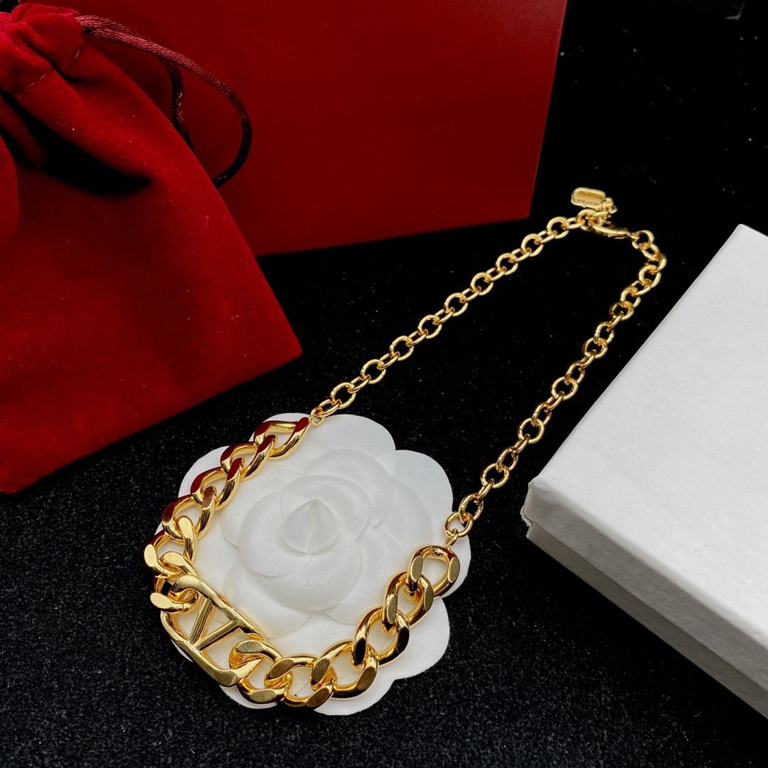 2023 Luxury Design Necklace 18K Gold Plated Stainless Steel Fashion Women's Necklace Necklace Pendant Wedding Jewelry Accessories X223123
2023 Luxury Design Necklace 18K Gold Plated Stainless Steel Fashion Women's Necklace Necklace Pendant Wedding Jewelry Accessories X223123